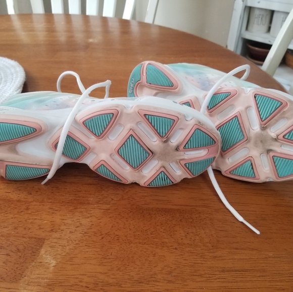 RYKA Sneakers 7.5 Wide - Picture 4 of 4